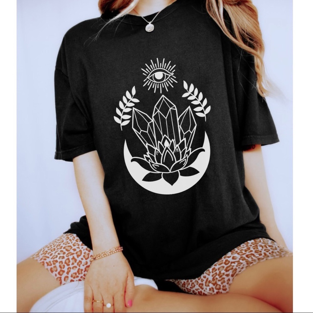 Mystical Evil Eye Crew Neck Short Sleeve Tee Shirt.